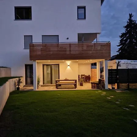 Gemuetliche Ferienwohnung, *
